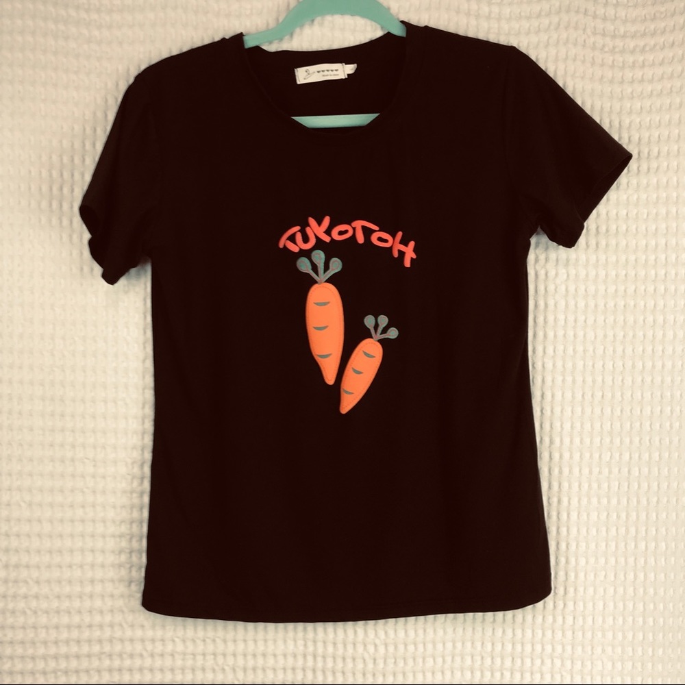 carrot Graphic Tee T01007